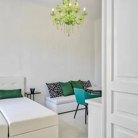 Apartment Collins Emerald Center *