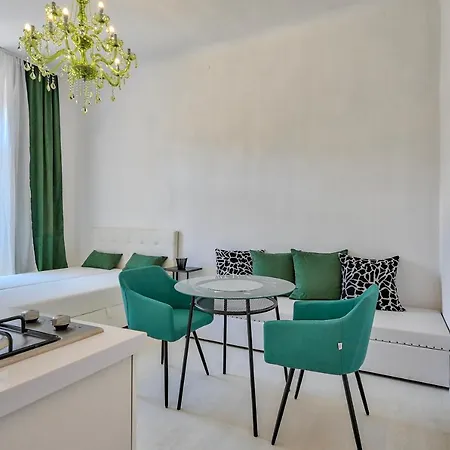 Collins Emerald Center